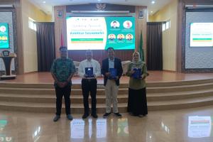 Bersama Pemateri Prof. Dr. Imam Machali Prof. Dr. Sigit Purnama